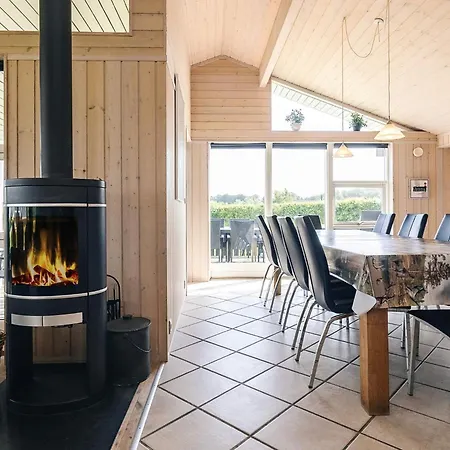4 Star In Rudkobing Ferienhaus Spodsbjerg